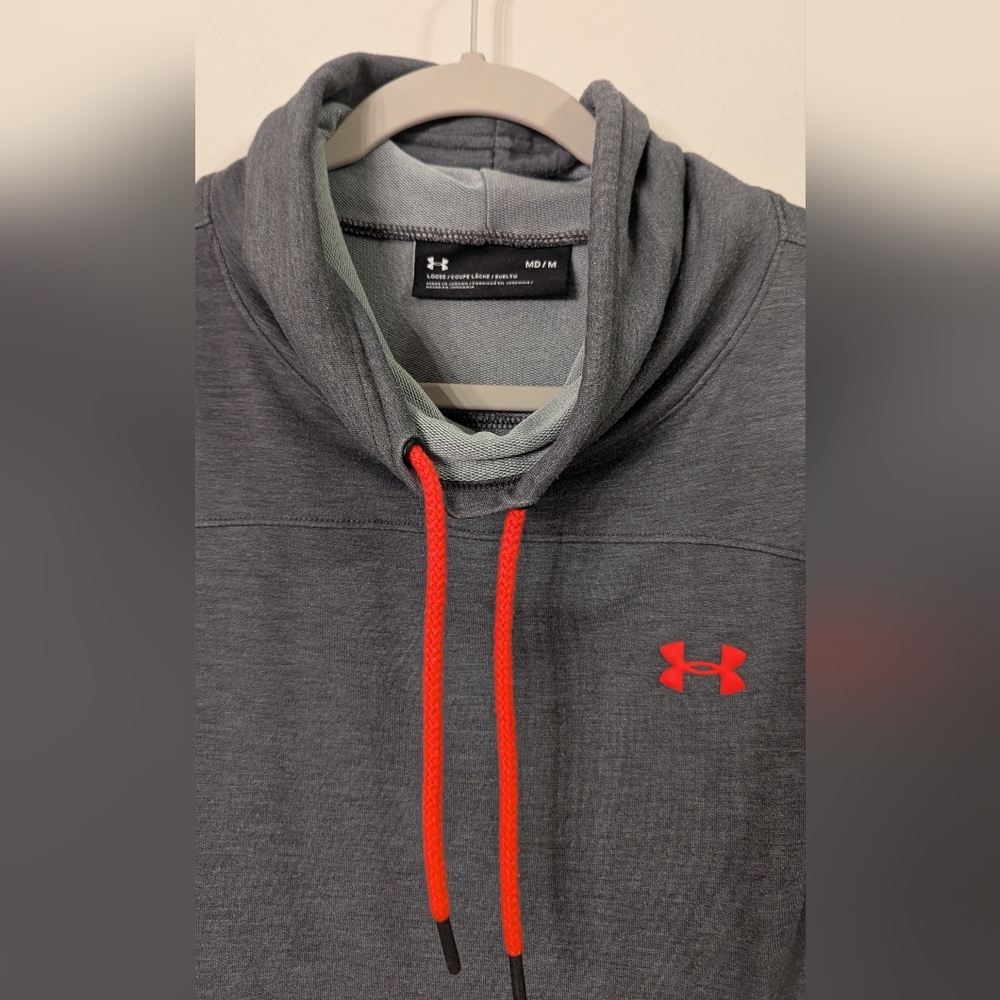 Under Armour Pullover Medium